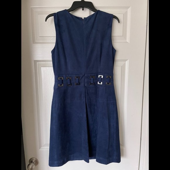 ANTONIO MELANI Dresses & Skirts - Antonio Melani Blue Velvet Dress with Metal Detail size 6